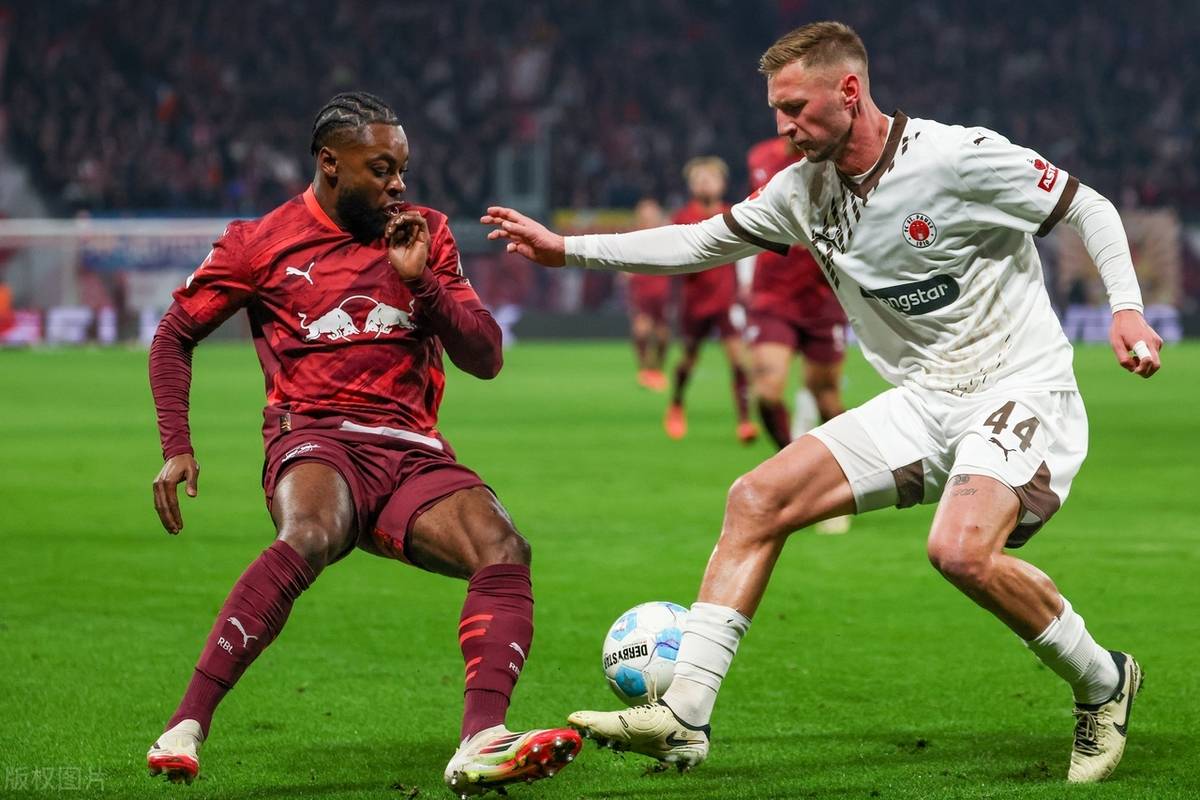 “德甲联赛决赛潜能爆发，台前幕后剧烈变换”