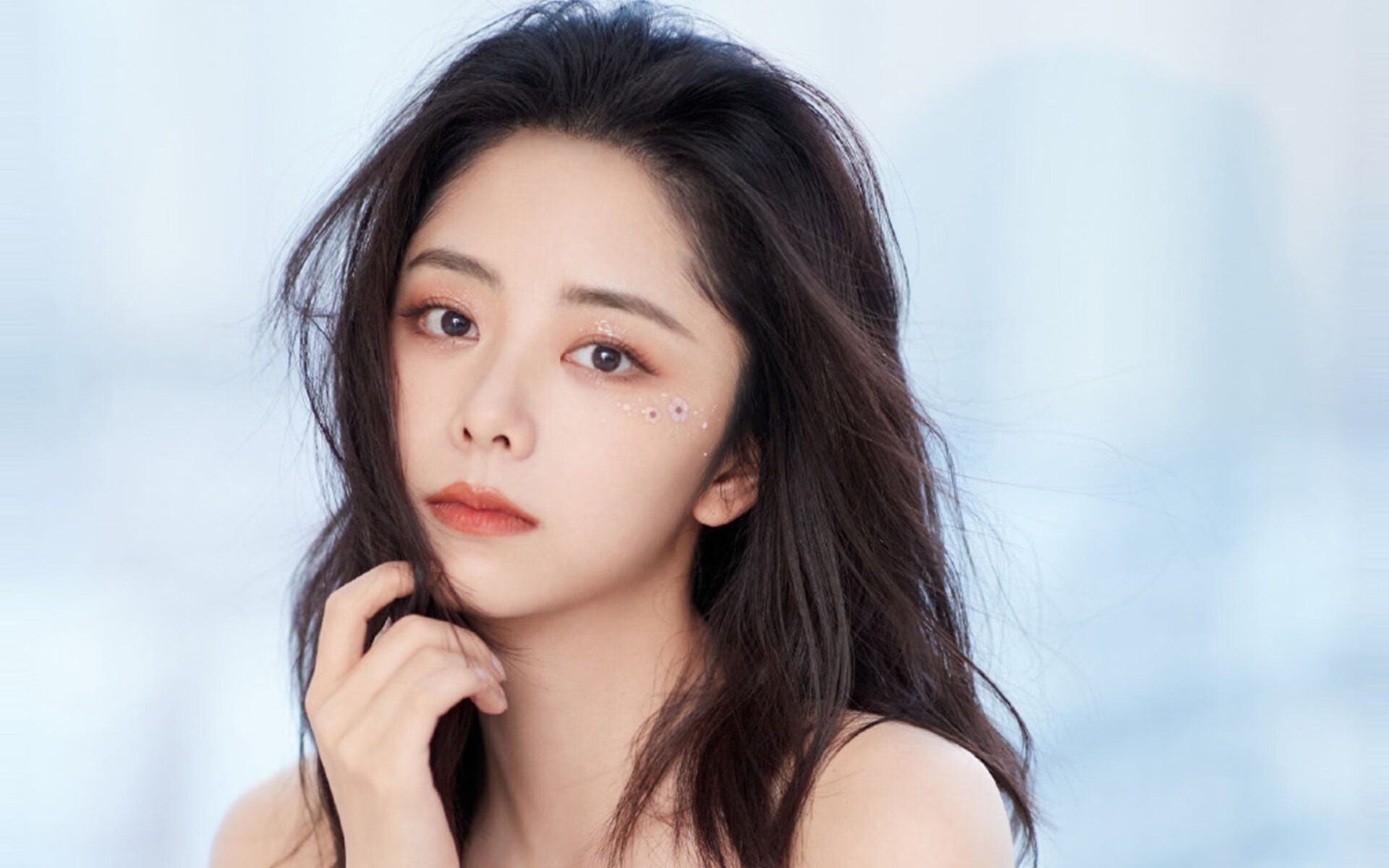 “新时代的经典对决，观众血脉贲张，回味无穷”，时代新篇