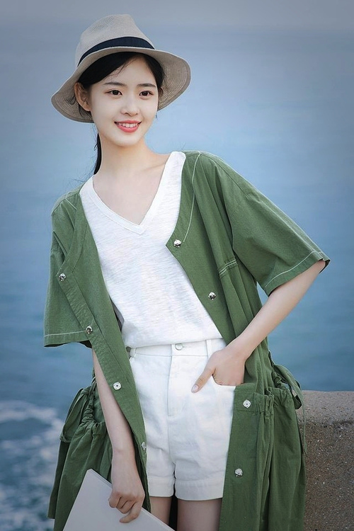 拉明·亚马尔成为欧洲杯历史最年轻出场球员，欧洲杯最年轻的进球者