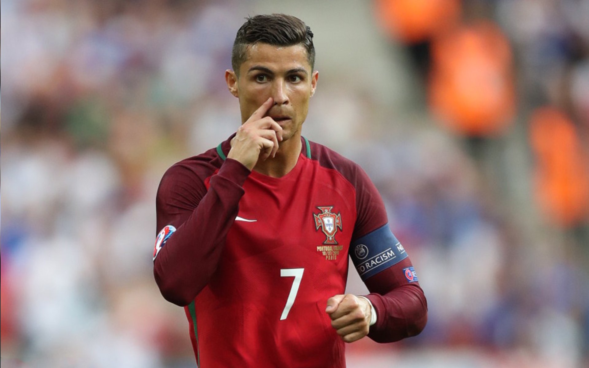 爱游戏体育平台-劳塔罗·马丁内斯荣膺美洲杯金靴，劳塔罗·马丁内斯集锦